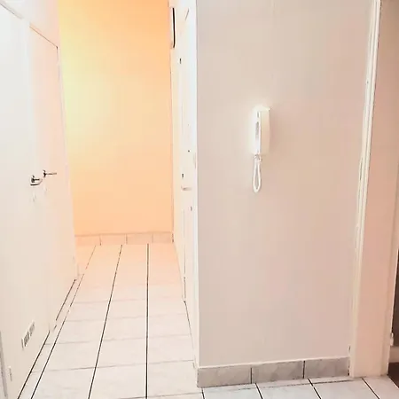 Apartment Te Huur In