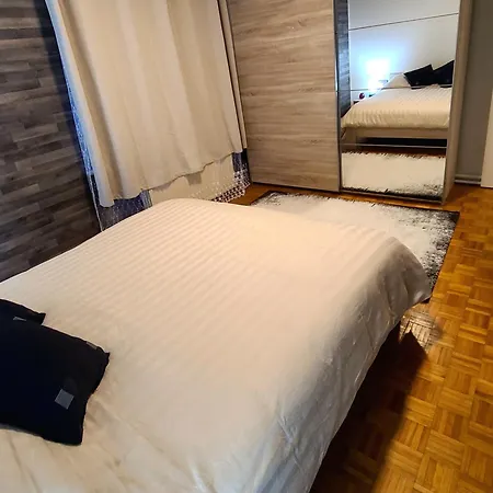 Te Huur In * Antwerp